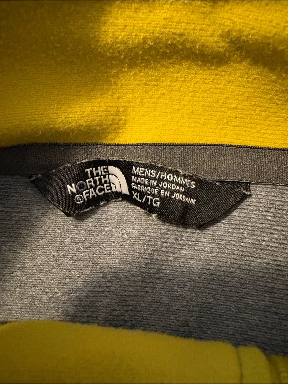 North Face 1/4 zip pullover. Size XL.
